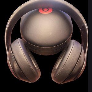 Beats by Dre Studio3 Wireless Headphones